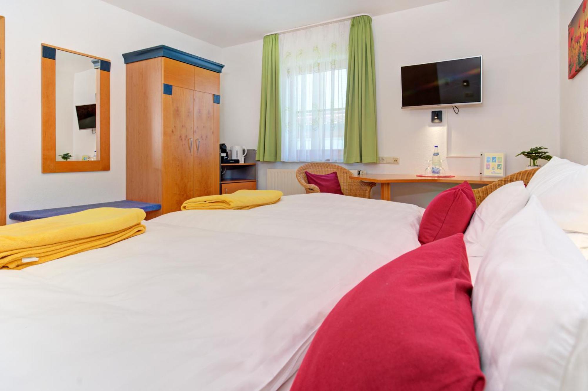 Apartment Landhotel Zum Storchennest Bann Exteriör bild